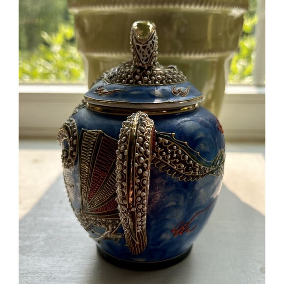 Vintage Hand Painted Kutani  Dragonware Moriage Japanese Teapot Blue Gold 7.5" - Picture 4 of 16